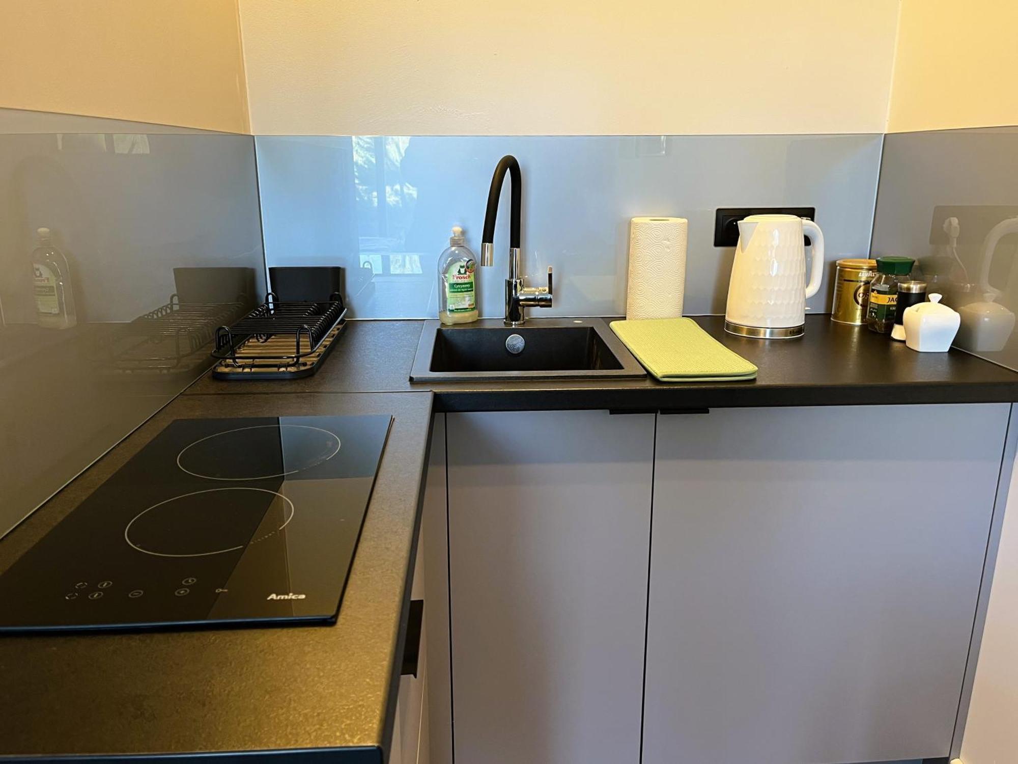 Merri Apartment *